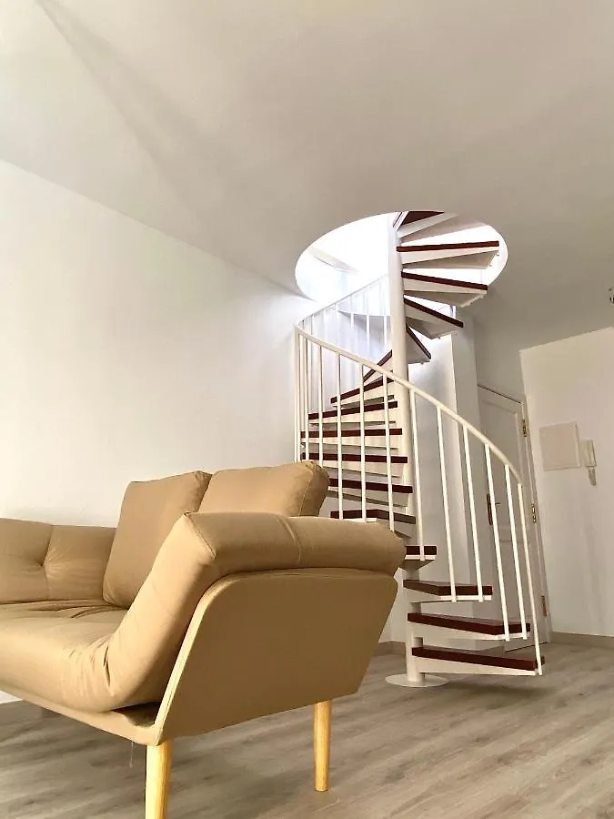 Apartamento Spiral Stairs Duplex Figueras