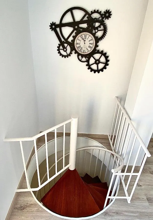 Apartamento Spiral Stairs Duplex Figueras